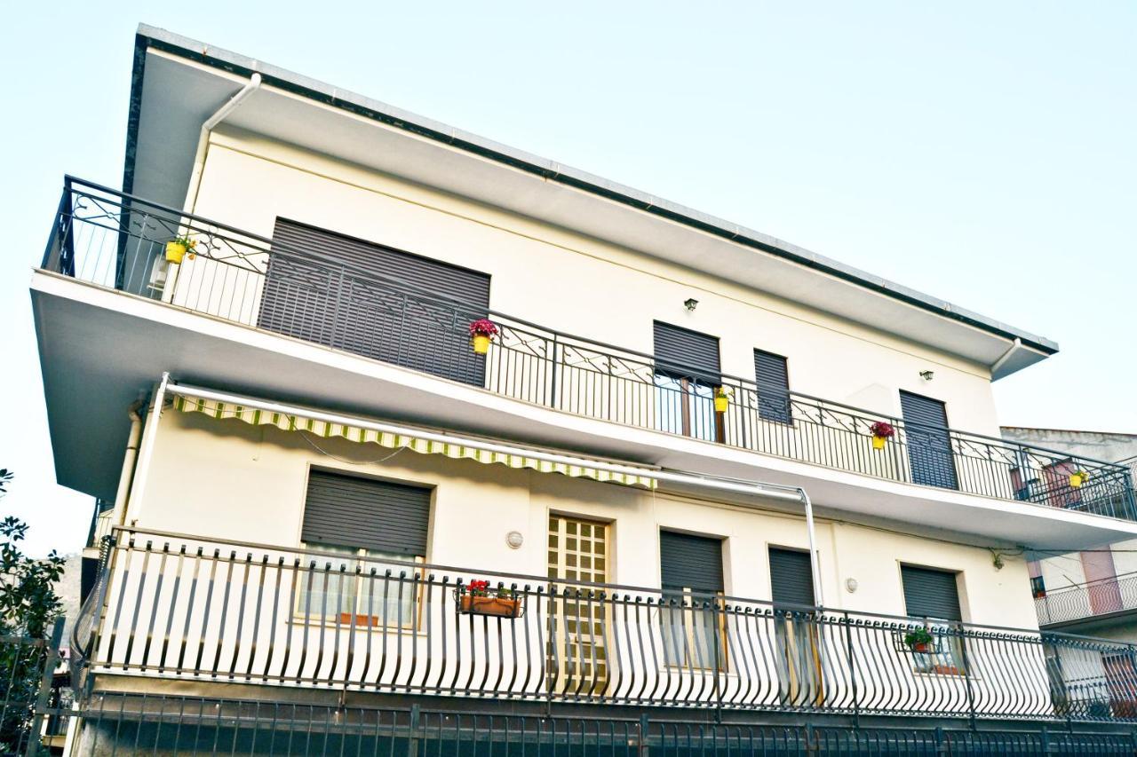 B&B Civico 115 Gaggi Exterior foto